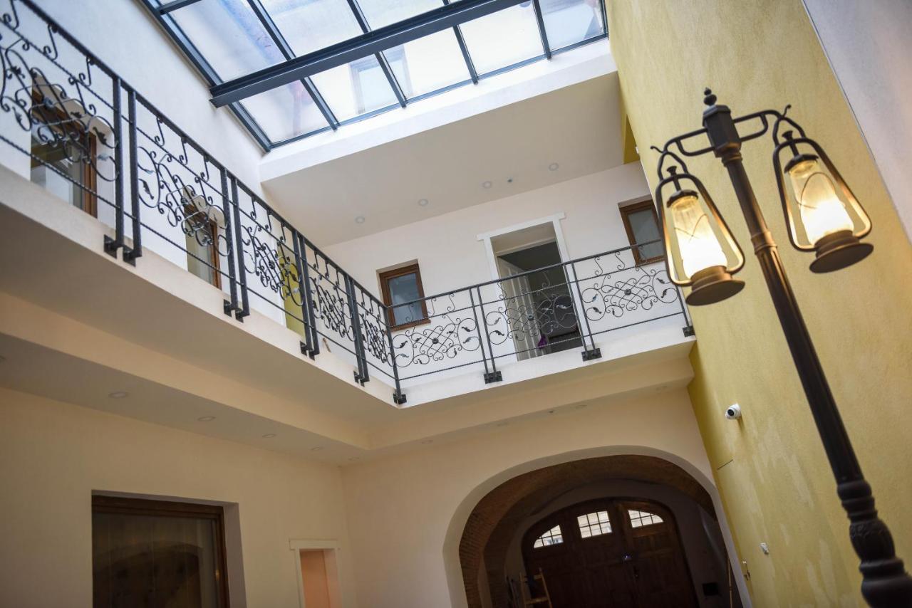 Schloss Apartments Брашов Екстер'єр фото