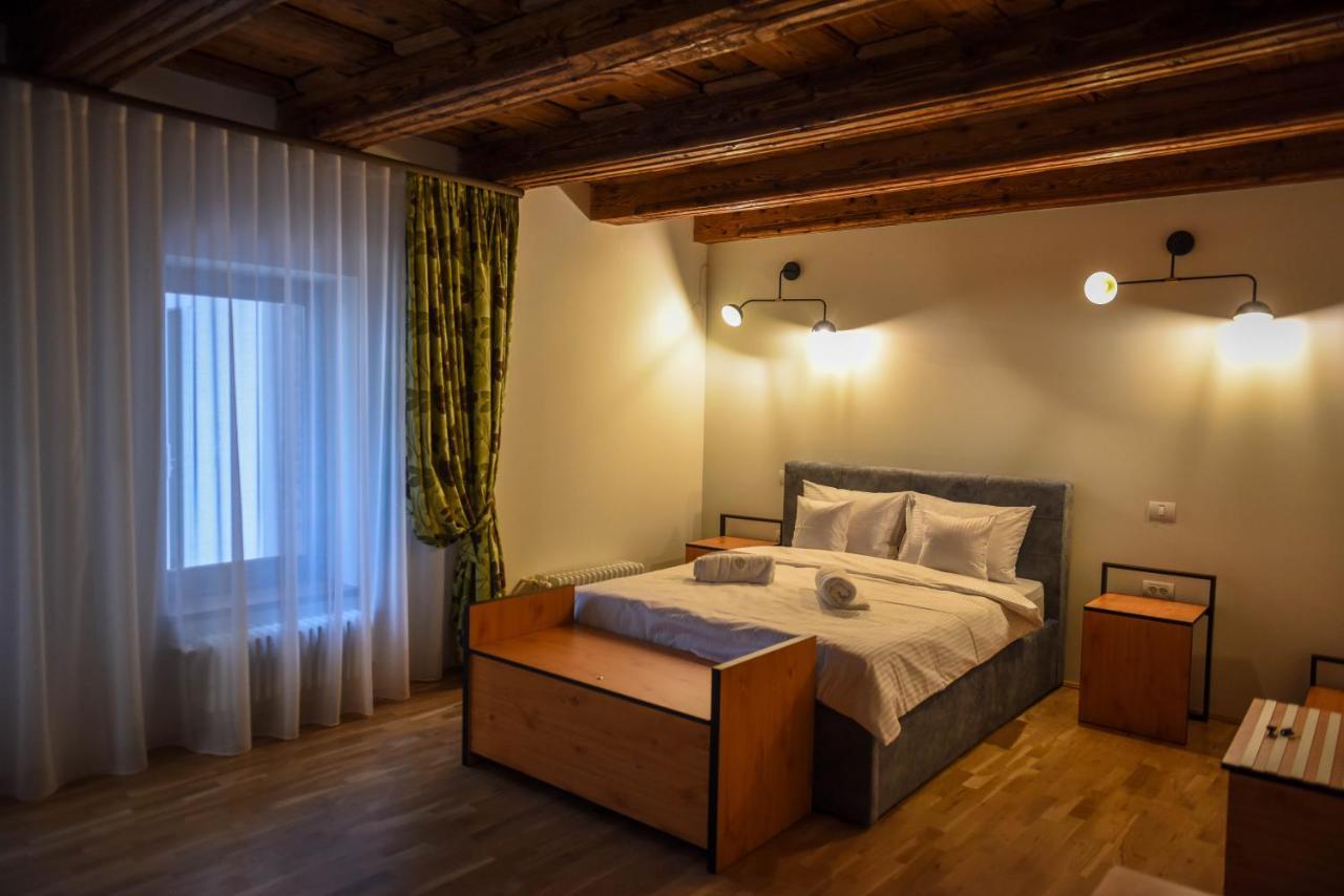 Schloss Apartments Брашов Екстер'єр фото